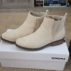 SONOMA Lottiee Bone Suede Ankle Booties New In Box